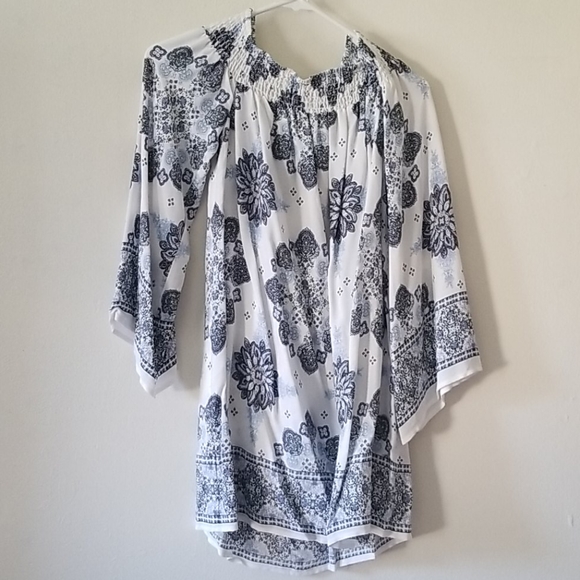 2/$20 NWOT F21 Off the Shoulder Dress - Picture 2 of 4